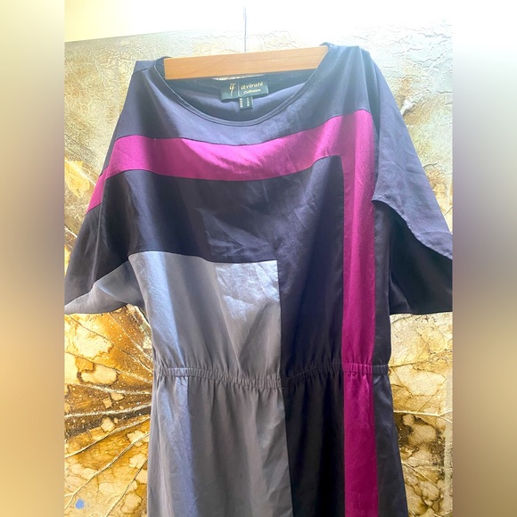 TRENDING COLOR BLOCK STYLE DRESS IN BEAUTIFUL COLORS - Picture 2 of 2